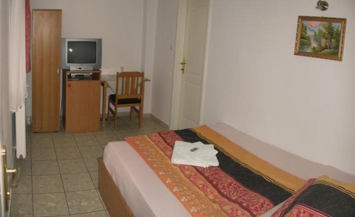 Nadix Panzio Bed and Breakfast Debrecen Camera foto