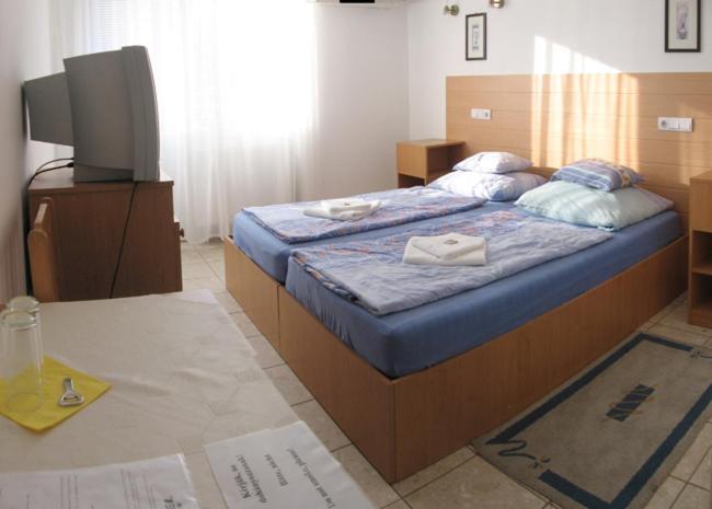Nadix Panzio Bed and Breakfast Debrecen Camera foto